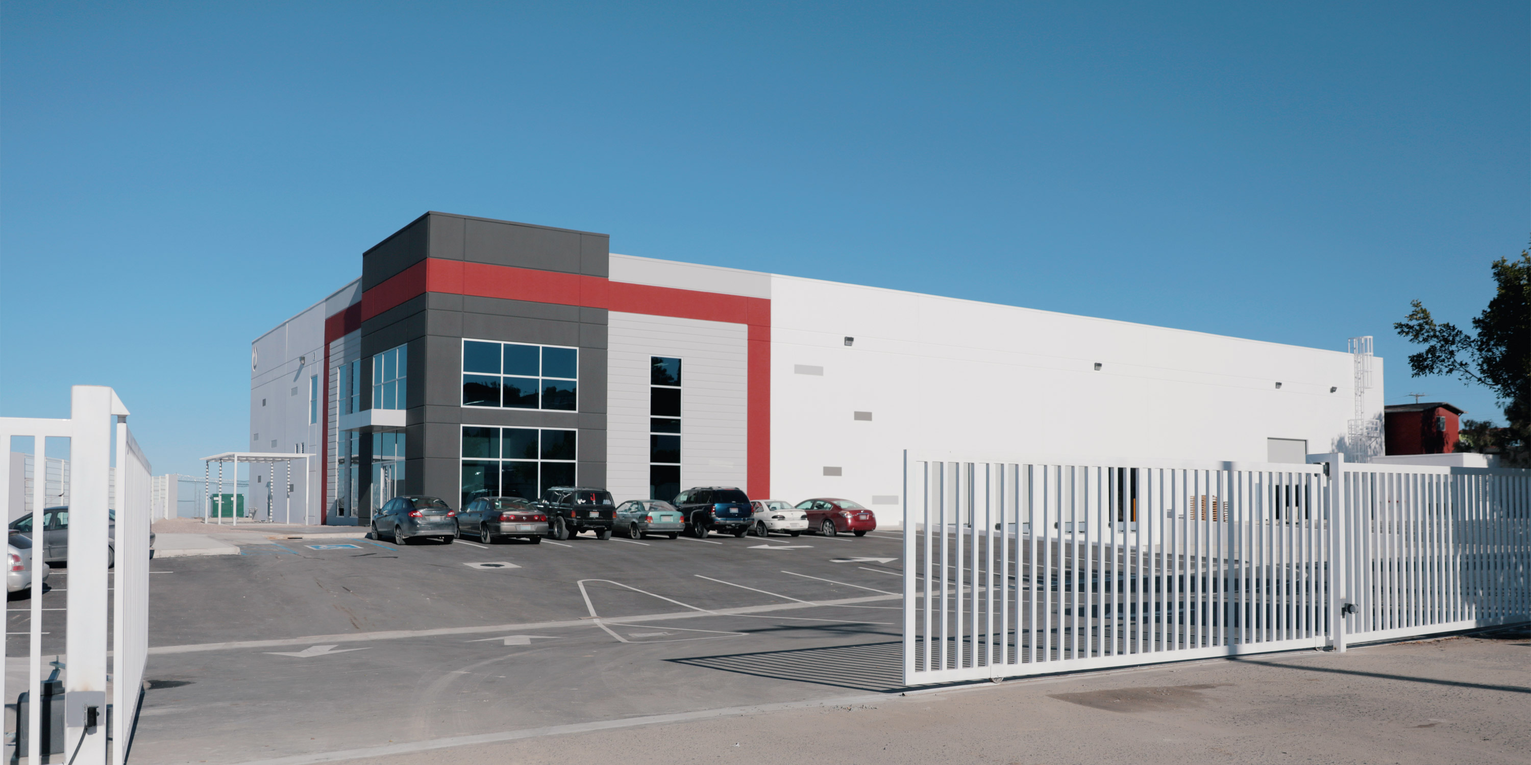 VIOLETA– ATISA industrial building